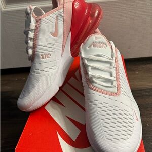 Grade School Air Max 270